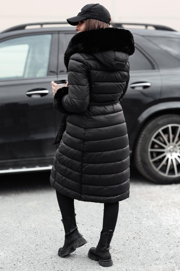 Kurtka damska pikowana długa ZAELEGANTE czarna